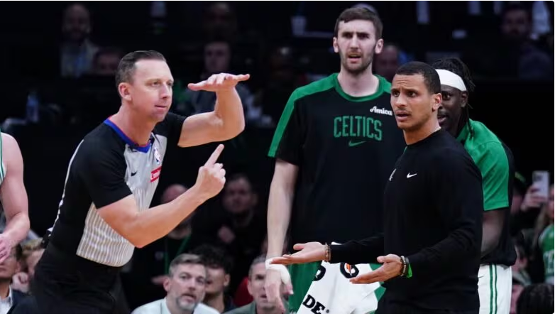 Joe Mazzulla says ‘Ask the Referees’ postgame”